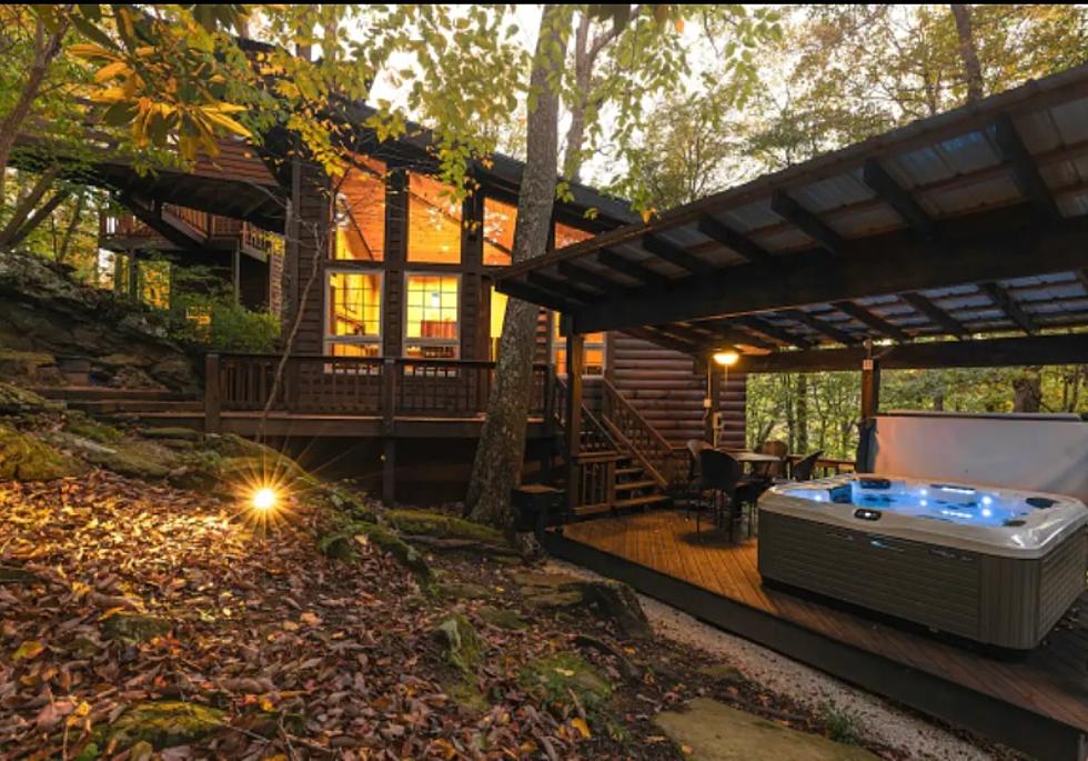 Kentucky Mountaintop Cabin Is Perfect If You Need Some Time Away [PHOTOS]