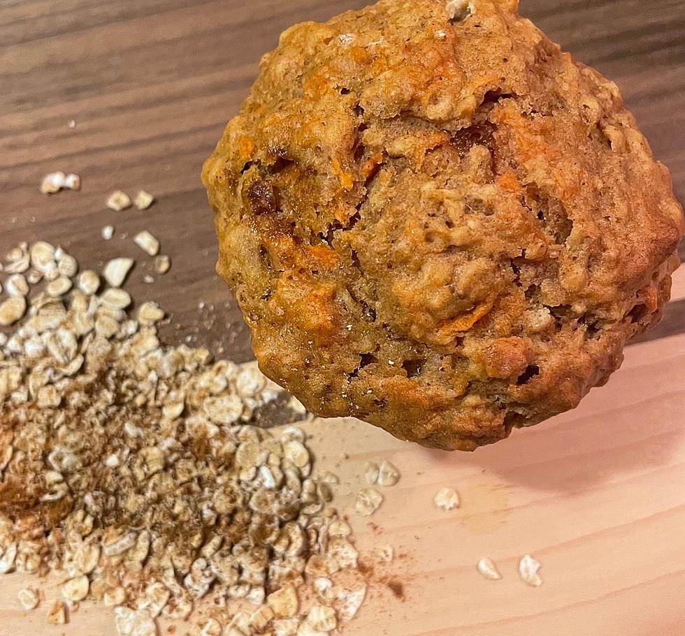 What's Cookin'?: Carrot Oatmeal Muffins [Recipe]