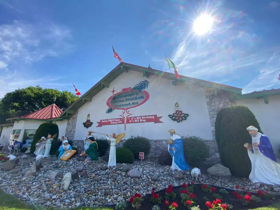 Owensboro Family Visits the World's Biggest Christmas Store