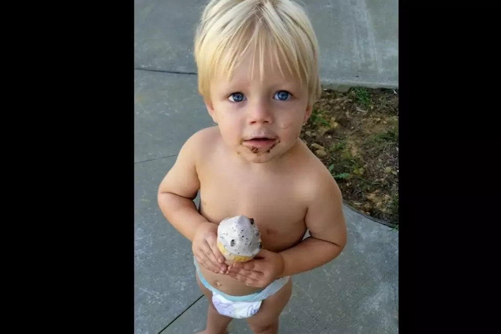 Watch Ky Toddler&#8217;s Reaction to Ice Cream on His Diaper It&#8217;s Two Scoops of Funny