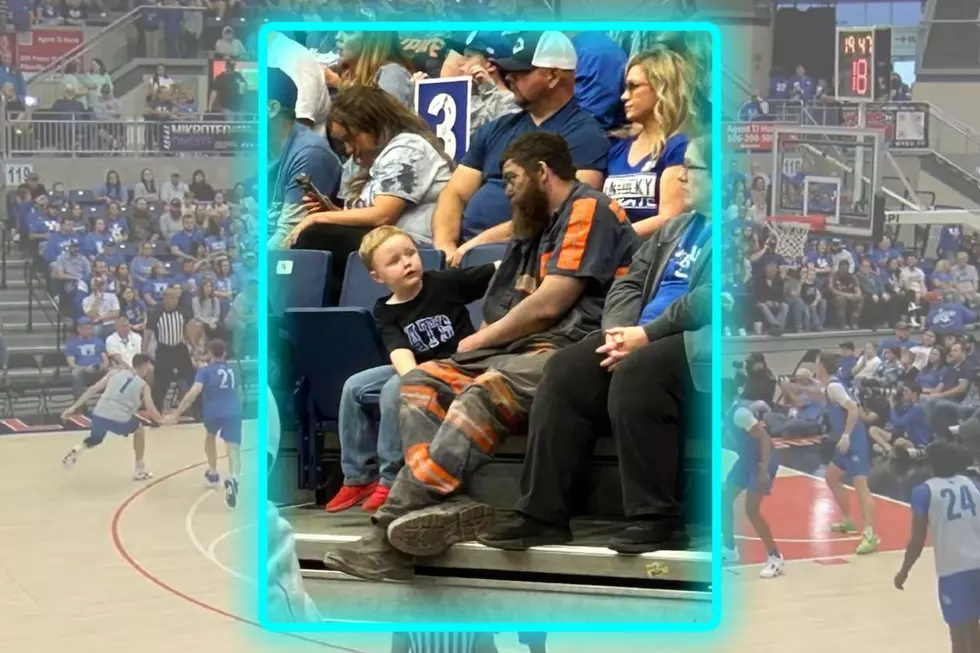KY Coal Miner and Son Go Viral at UK Scrimmage Held in Pikeville for Flood Relief