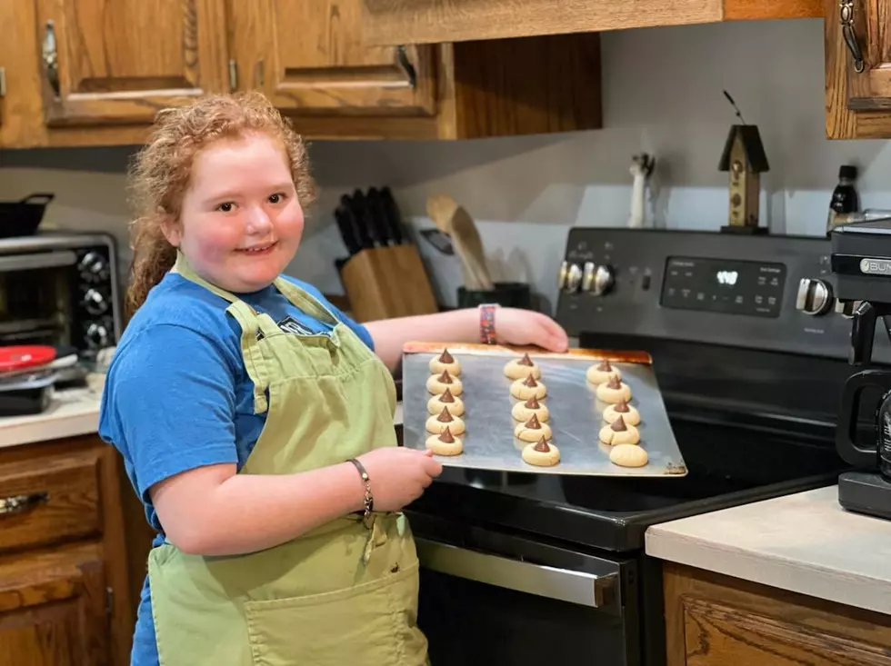 Kentucky 4th Grader Celebrating the Holidays Baking “Christmas Candy for Cancer”