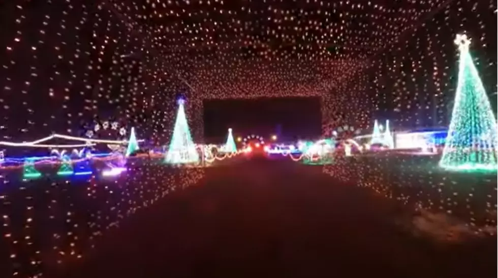 Millions of Drive-Thru Christmas Lights Welcome Visitors At This Tennessee Race Track