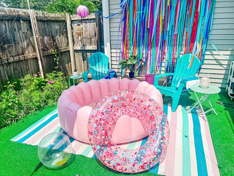 Kentucky Woman Creates Colorful Summer Oasis on a Budget!