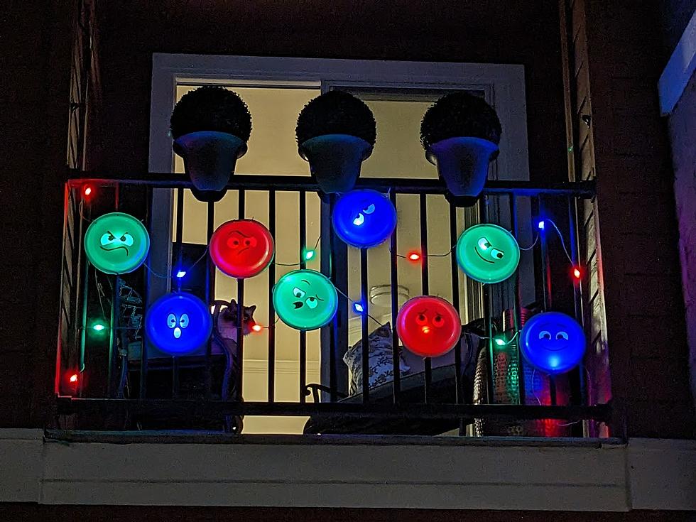 Kentucky Woman Has Created the Best DIY ‘Spooky Eye’ Halloween Decorations Ever