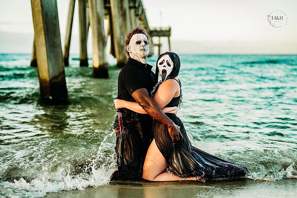 Kentucky Couple Stage ‘Halloween’ Anniversary Photo Shoot in PCB That’s a ‘Scream’