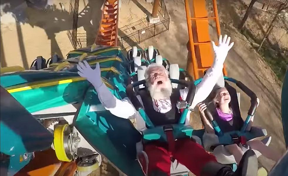Watch Santa Claus Fly on The Thunderbird at Holiday World [VIDEO]