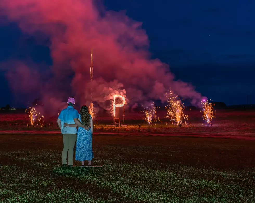 Kentucky Couple Have &#8216;Fiery&#8217; and &#8216;Explosive&#8217; Gender Reveal