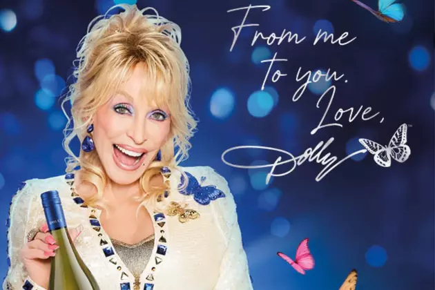 Dolly Parton Announces New Line of &#8220;Dolly Wine&#8221;