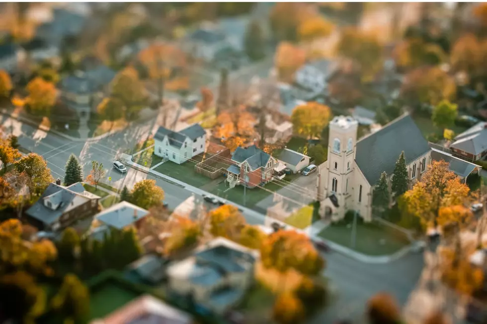 20 Signs You Grew Up in a Small Town