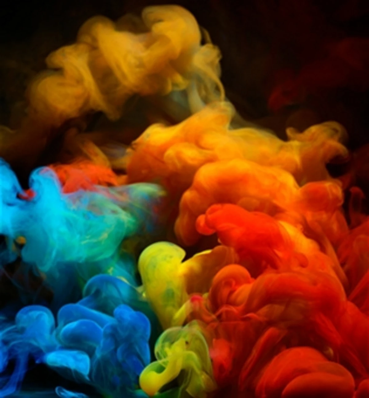 Разноцветные клубы дыма