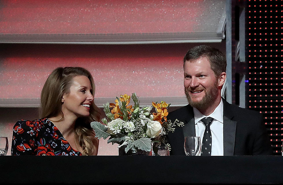 DALE EARNHARDT JR AND FAMILY IN PLANE CRASH 