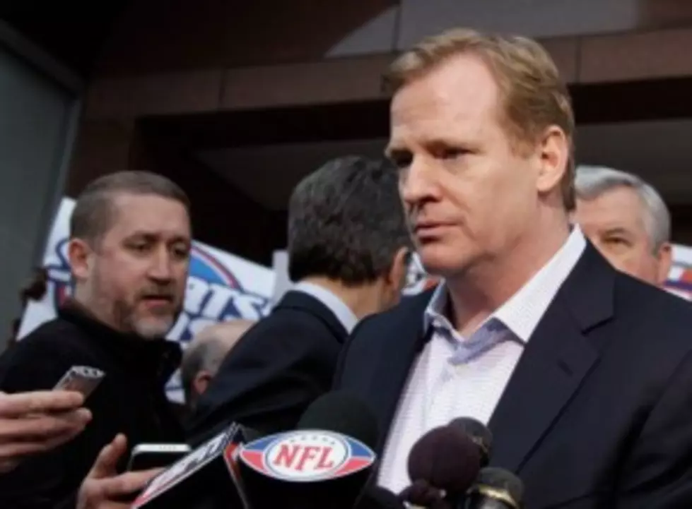 NFL Decertification and Lockout for &#8220;Dummies&#8221;