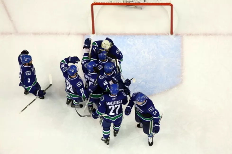 Canucks Win Game 5 Against Bruins