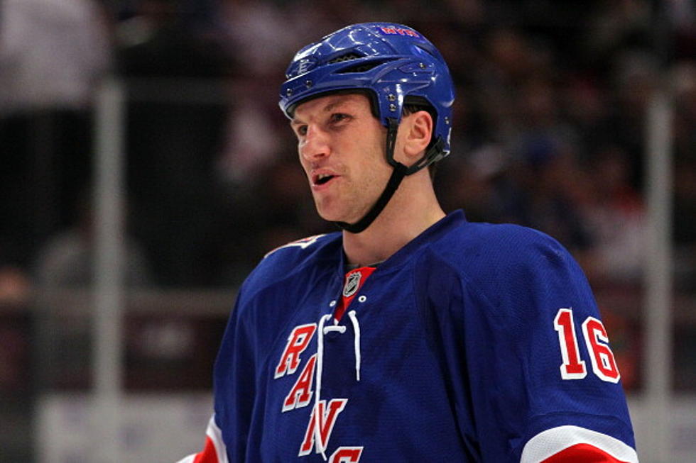 Sean Avery Arrested for Assaulting a Police Officer