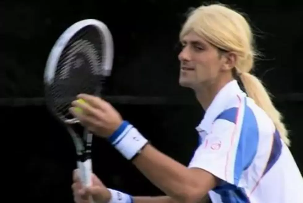 Novak Djokovic Imitates Maria Sharapova [VIDEO]
