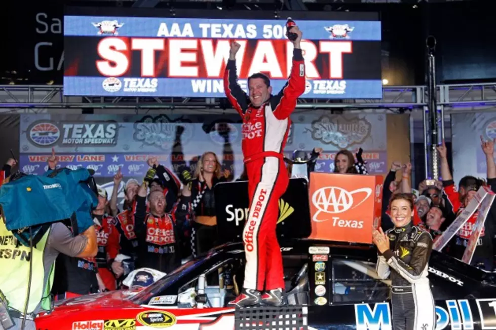 Tony Stewart Takes Checkered Flag at Texas Motor Speedway