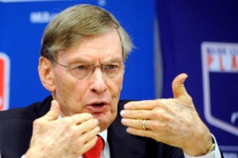 MLB Commissioner Bud Selig Signs Contract Extension