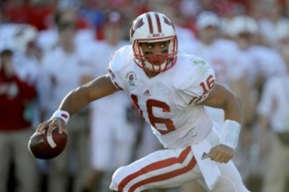 Wisconsin QB Russell Wilson Picks NFL Over MLB