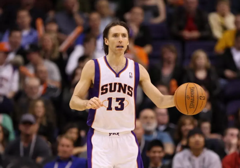 Steve Nash Throws Pass Off Grant Hill’s Face [Video]