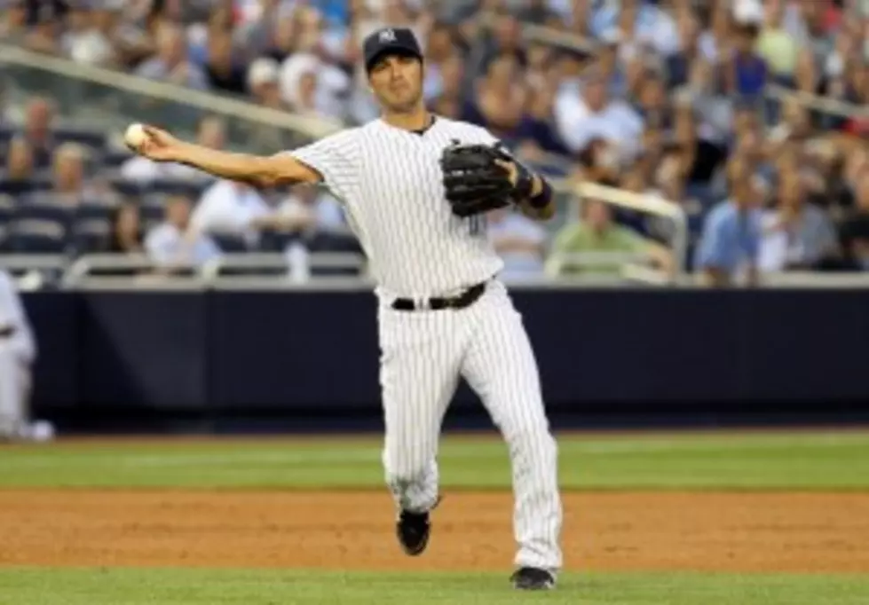 Yankees Bring Back Eric Chavez, Sign Raul Ibanez