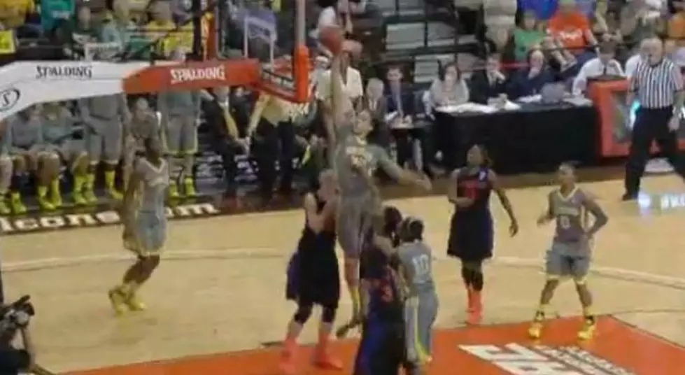 Brittney Griner Dunks On Florida – Play Of The Week