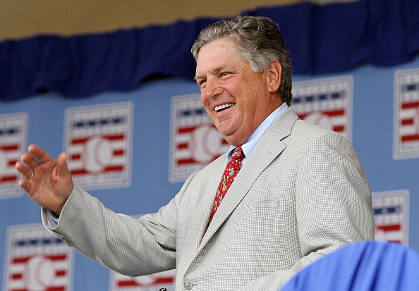 EXCLUSIVE: Mets' Seaver Statue Has Wrong Uni Number Font