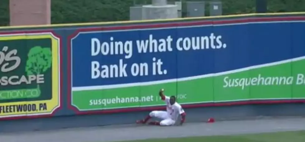 Minor Leaguer Makes Amazing Catch, Or Does He? [VIDEO]