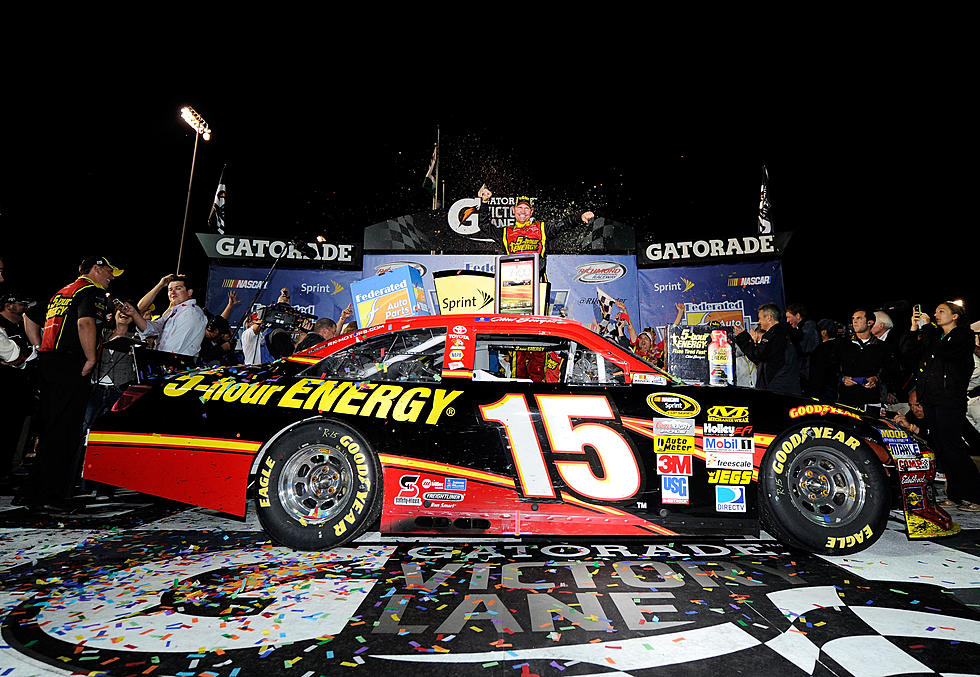 Clint Bowyer Wins At Richmond In Final Race Before The Chase
