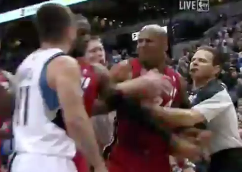 JJ Barea Ejected For Cheap Shot On Ray Allen [VIDEO]