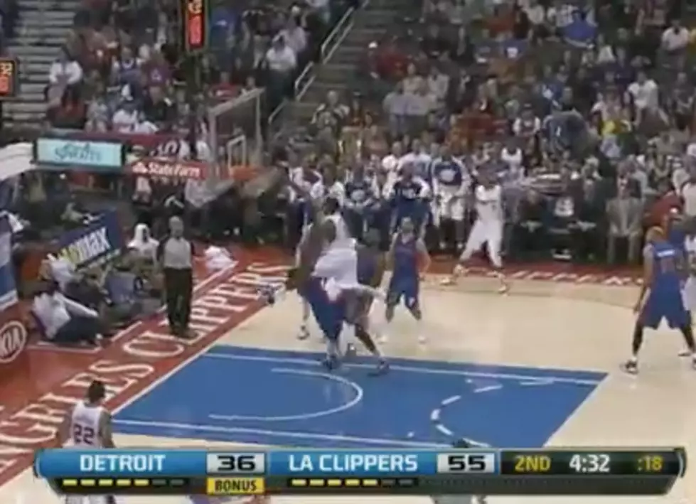 WWE’s Jim Ross Calls DeAndre Jordan’s Monster Dunk [VIDEO]