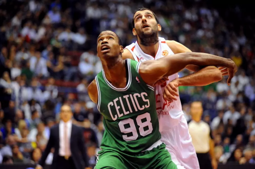 Jason Collins&#8217; Revelation Sparks Local And National Support [VIDEO]