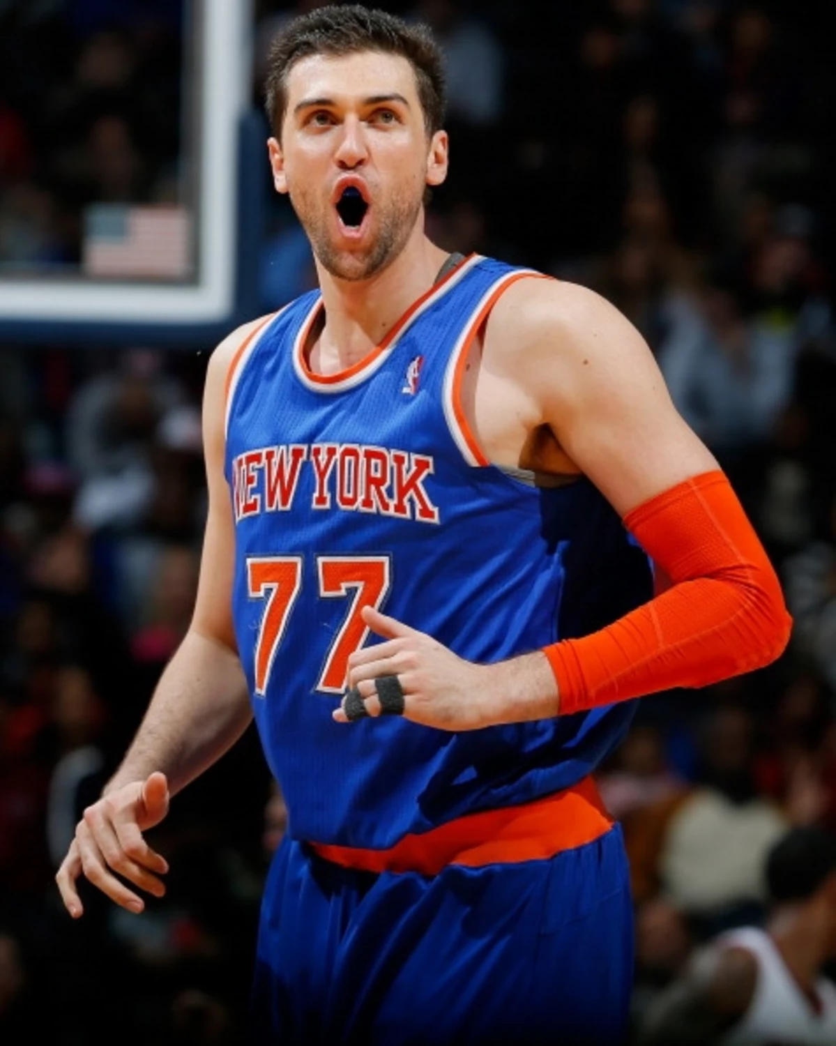 Andrea Bargnani Commits Epic Fail In Overtime [VIDEO]