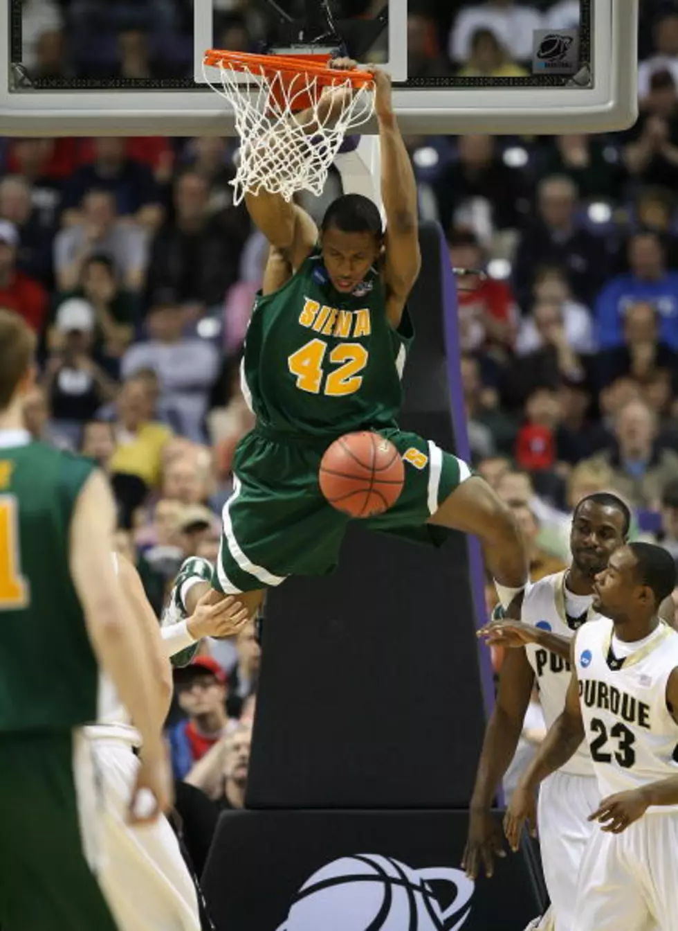 Former Siena Star to Represent Country