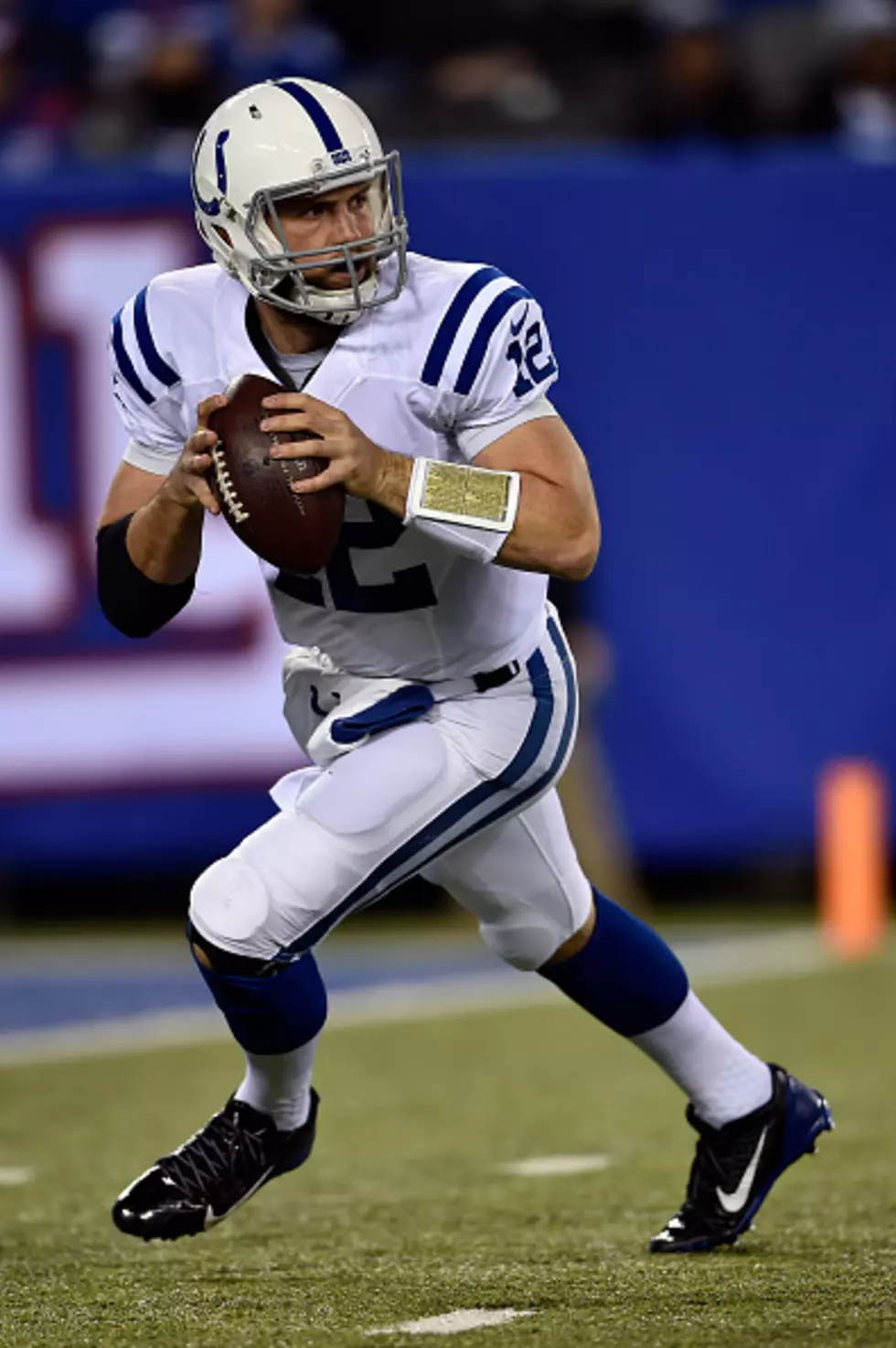 Colts Rout Giants, 40-24