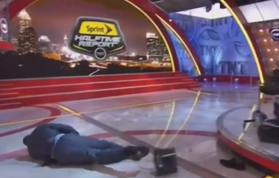 Win $500 From Shaq By Creating Meme of His Fall [VIDEO]