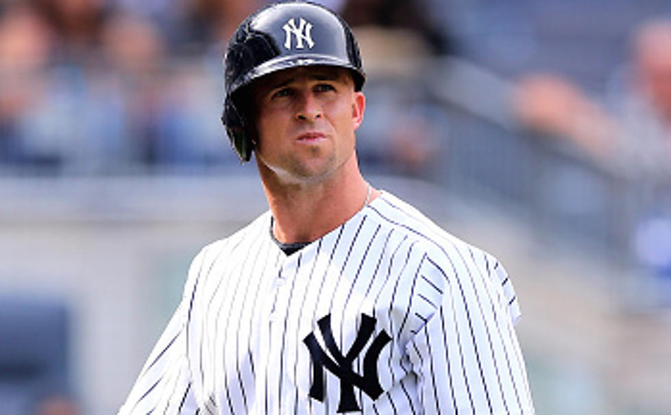 Yankees Fan Throw Back HR Ball; Hits Gardner [VIDEO]