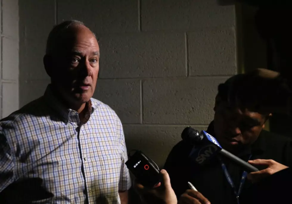 Sandy Alderson Collapses During Collins Presser