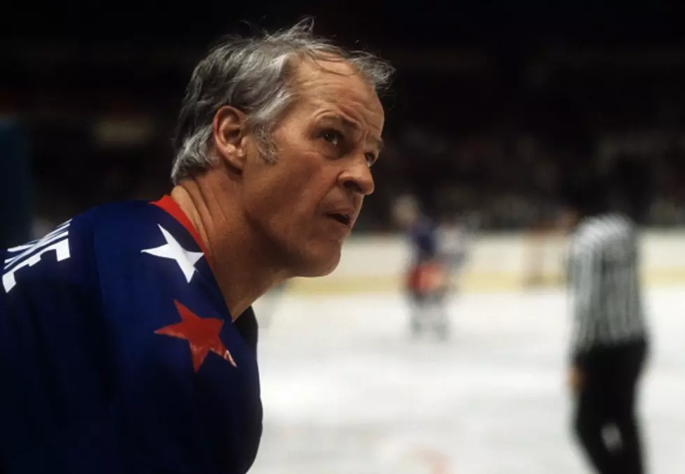 Hockey Great Gordie Howe Dead at 88