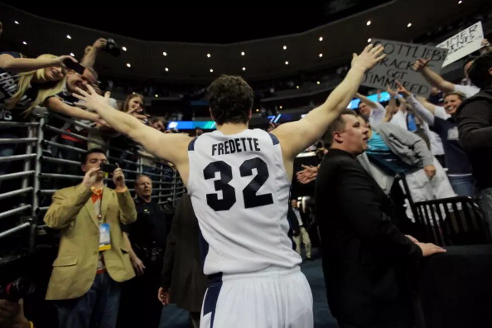 Team Fredette Moves on in TBT, Robbie Hummel Breaks It Down