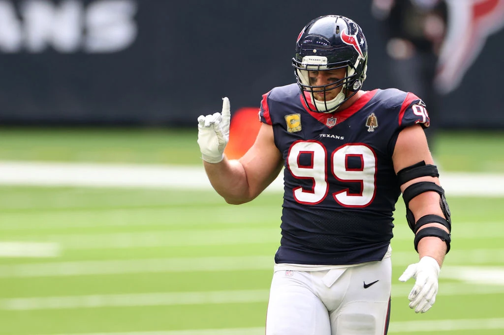 CBS Sports HQ on X: JJ Watt is choosing between the Titans, Bills, and  Packers, per @JohnClaytonNFL.  / X