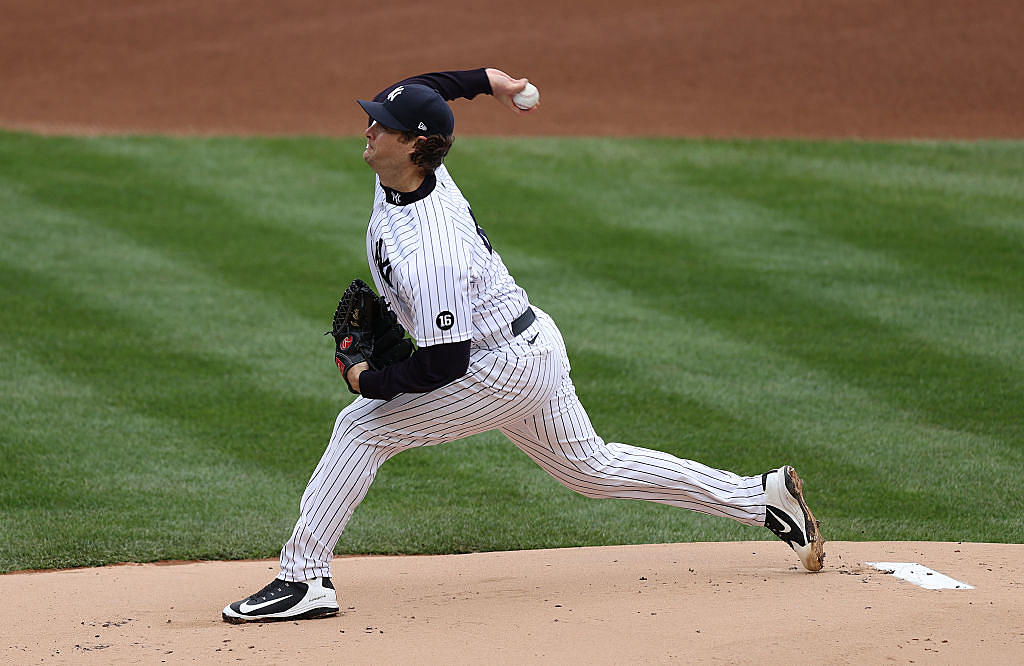 Severino dominates, offense breaks out in 8-3 win over O's