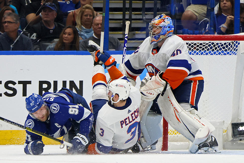 Islanders Shut Down Tampa Bay in Game 1