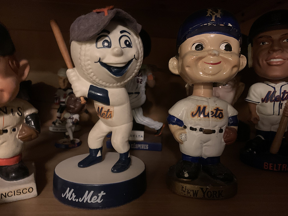 Happy birthday, Mr. Met! 🍎, birthday, Major League Baseball, mascot, New  York Mets