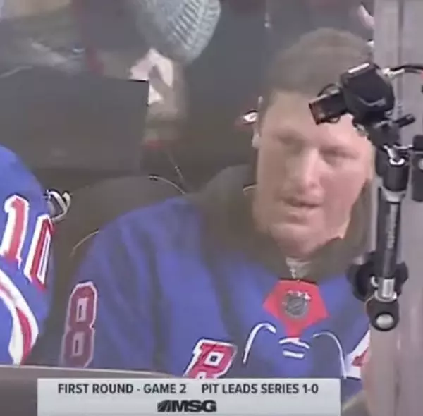 Fans Cheer New York Rangers' Win At MSG - GIPHY Clips