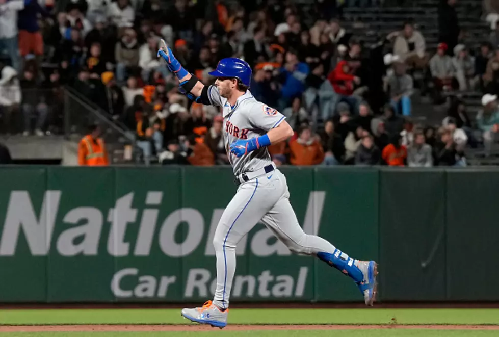 New York Mets Squirrel Drives San Francisco Heckler Nuts