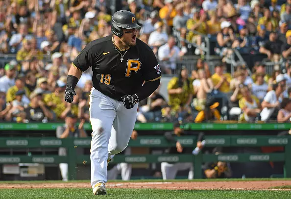 New York Mets get Daniel Vogelbach from Pittsburgh Pirates in