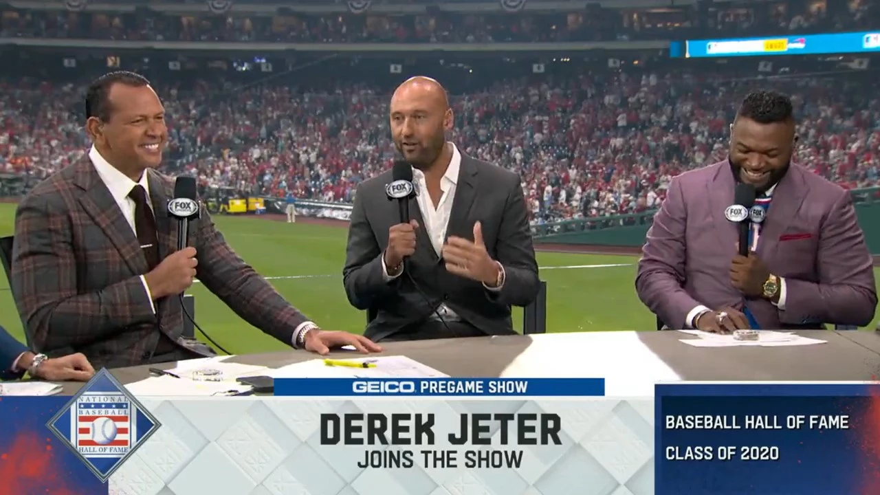 Watch: David Ortiz gifts Derek Jeter a custom-made Red Sox jersey following  Yankees icon's Fox debut