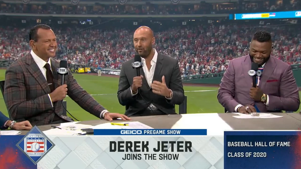 Yankees legend Derek Jeter reacts to recieving a Red Sox jersey on Fox MLB  debut: One of the worst gifts I've ever gotten