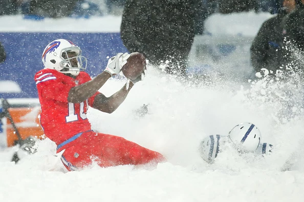 Dolphins Fan Captures Video Of It Apparently Snowing In Miami